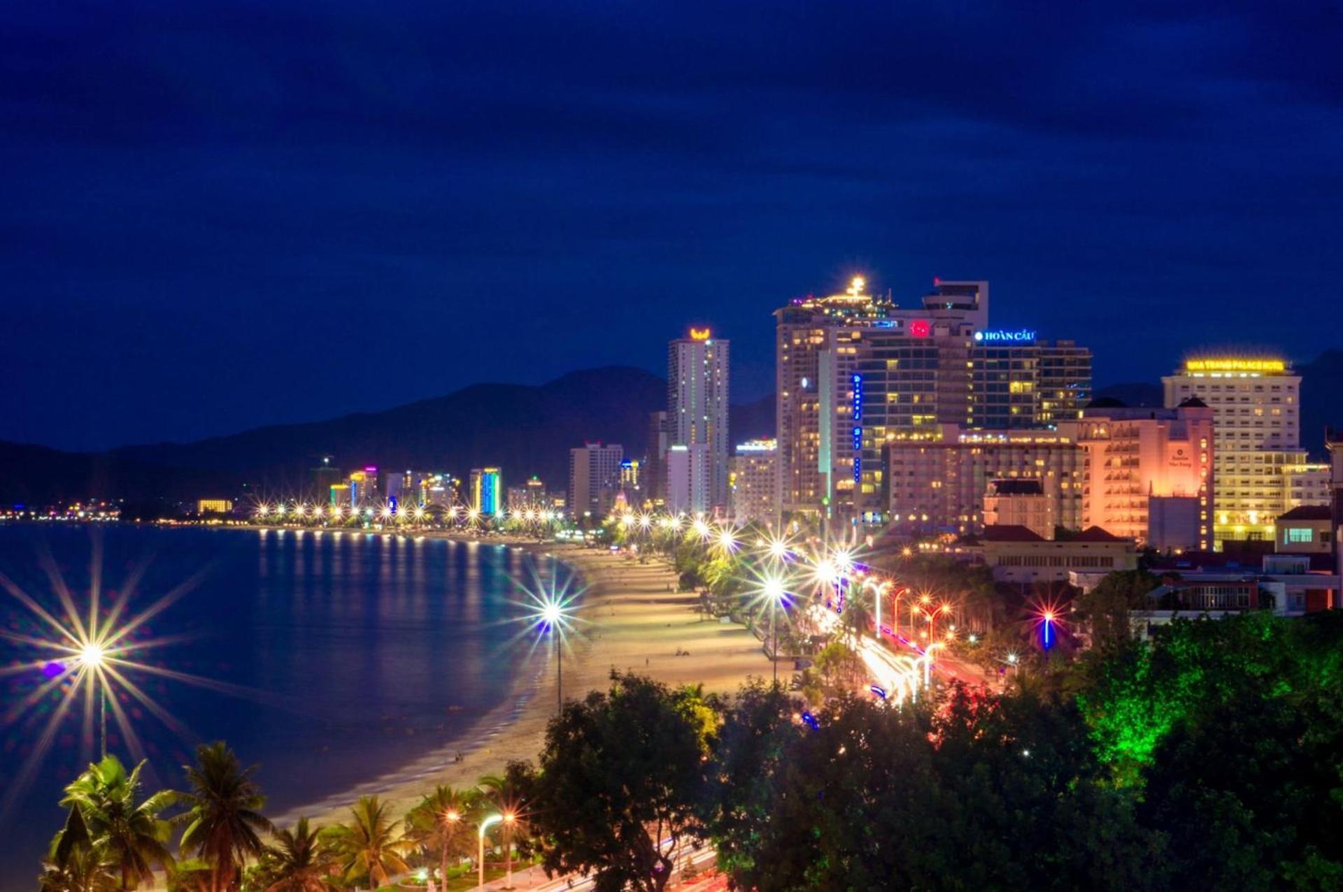 Gem Nha Trang Hotel Exterior foto